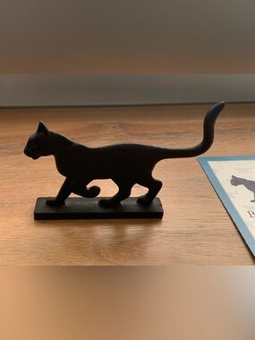 Vintage 1986 Bootscraper "The Franklin Mint Curio Cabinet Cat" Figurine